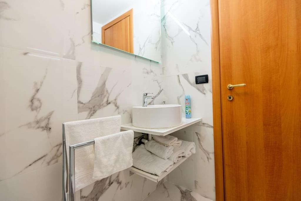 Appartamento Confortevole Genua Exteriör bild
