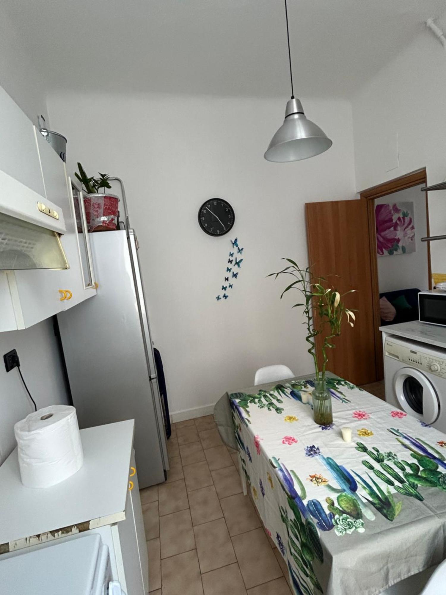 Appartamento Confortevole Genua Exteriör bild